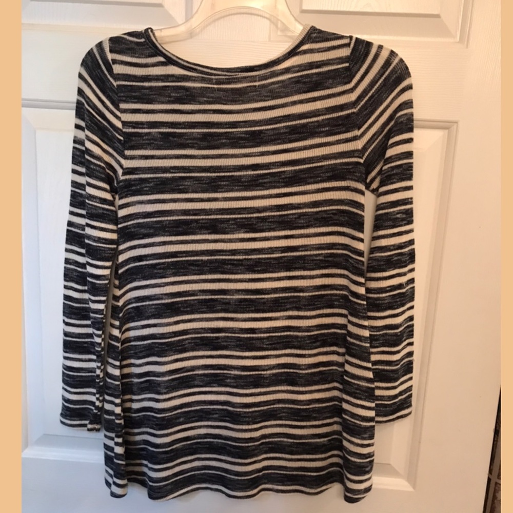 Pink Republic Blu/Wht Striped Sweater - Picture 2 of 11